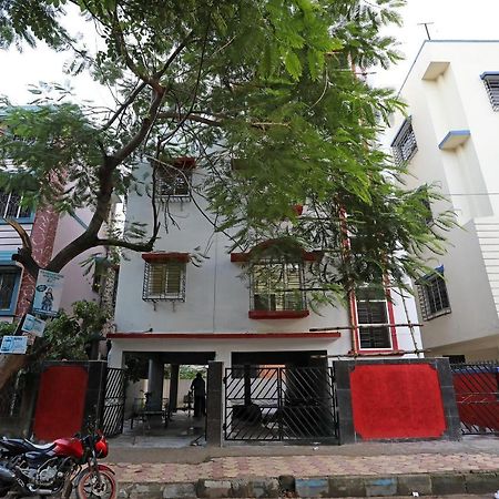Oyo 17187 Urban Casa Otel Kalküta Dış mekan fotoğraf