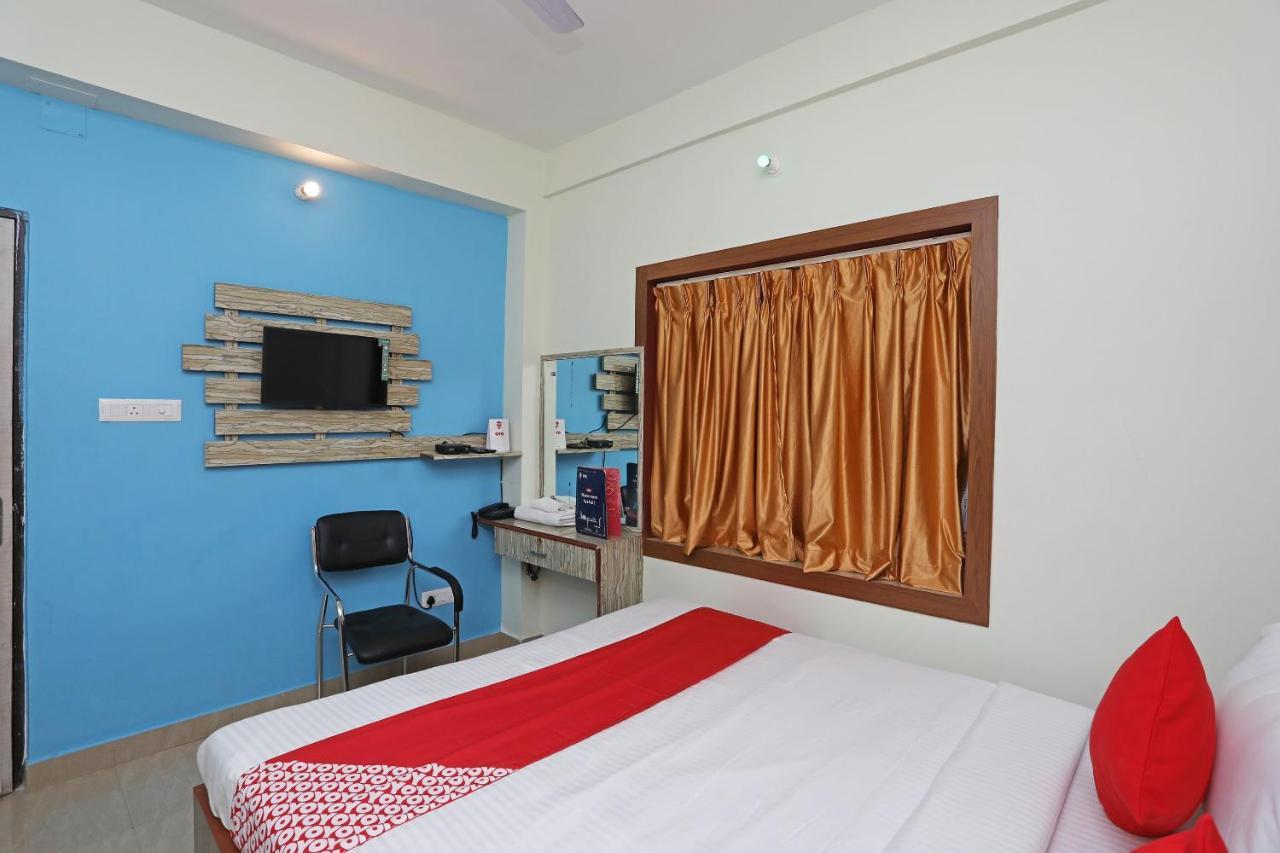 Oyo 17187 Urban Casa Otel Kalküta Dış mekan fotoğraf
