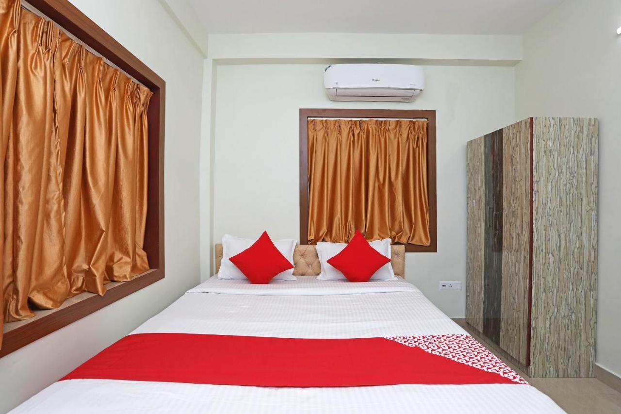 Oyo 17187 Urban Casa Otel Kalküta Dış mekan fotoğraf
